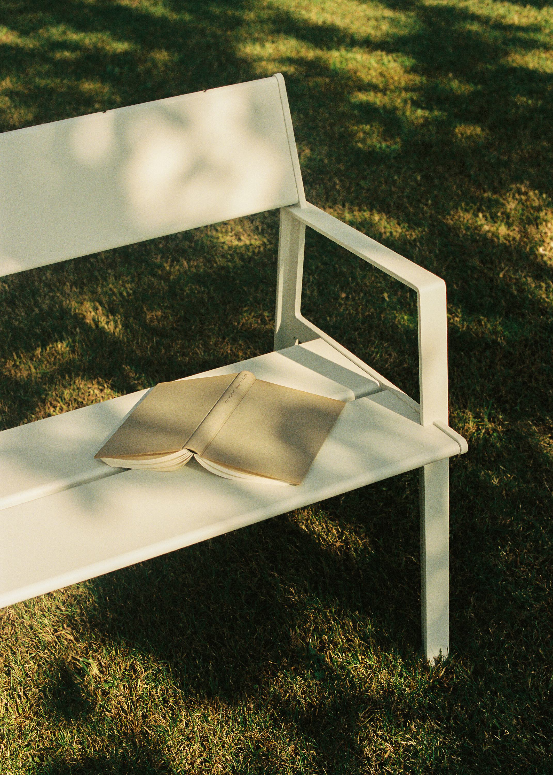 Basic Bench - Landscape Forms