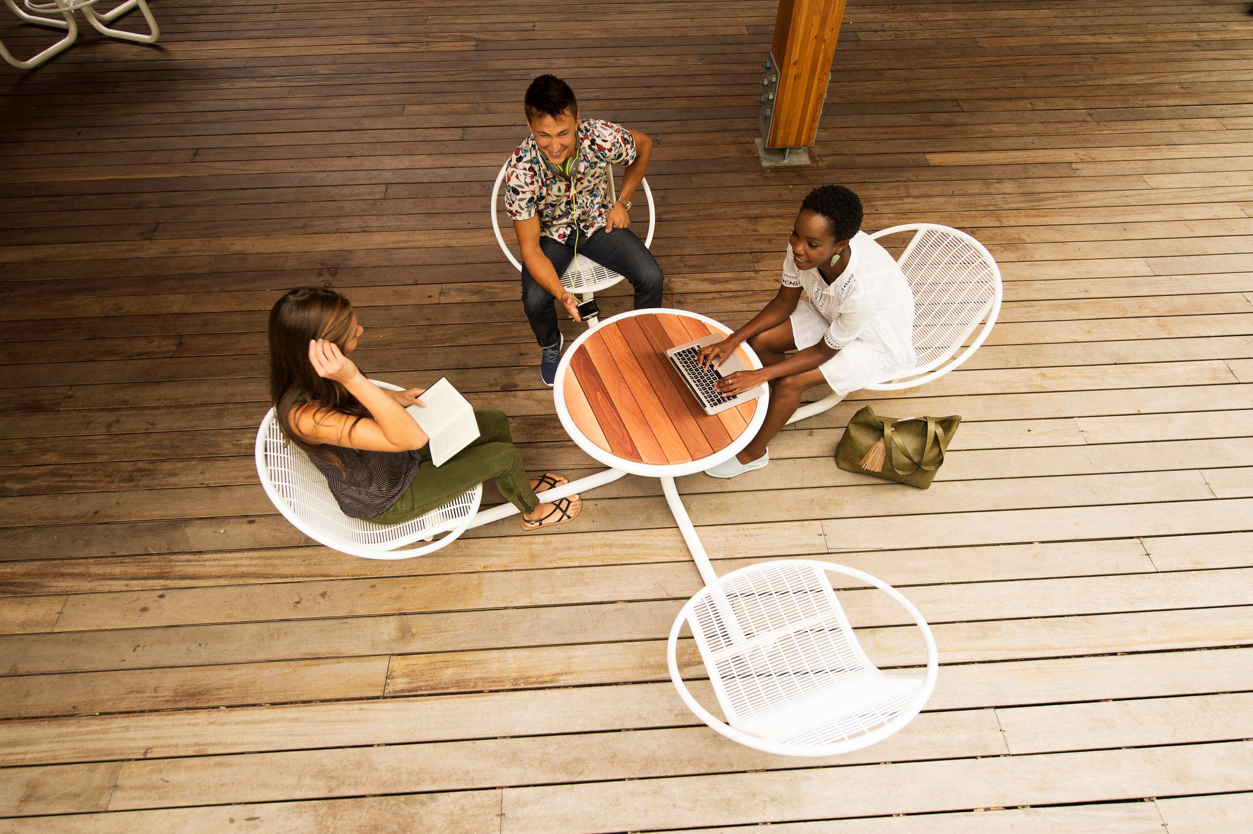 Carousel Table - Landscape Forms