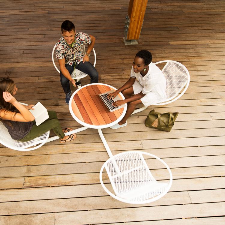 Carousel Table - Landscape Forms