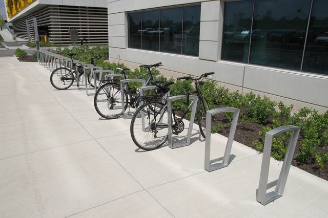 Custom Landscaping Rack Emerson Bike Rack - Landscape Forms